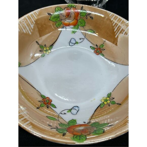 Vintage Peach Lusterware Serving Plate with Floral Pattern, Made in Japan - Picture 6 of 7